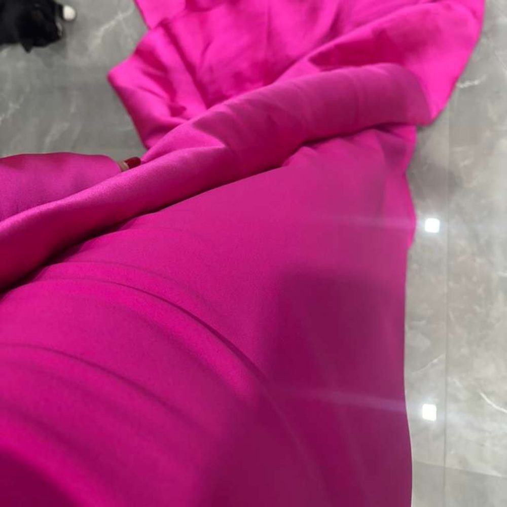 Solace London Pink Off-Shoulder Wedding Dress - Picture 8 of 8